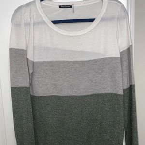 Pink clover sweater. So soft!!! Worn once